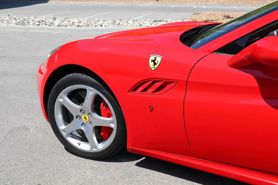 2009 Ferrari California - Image 11 of 31