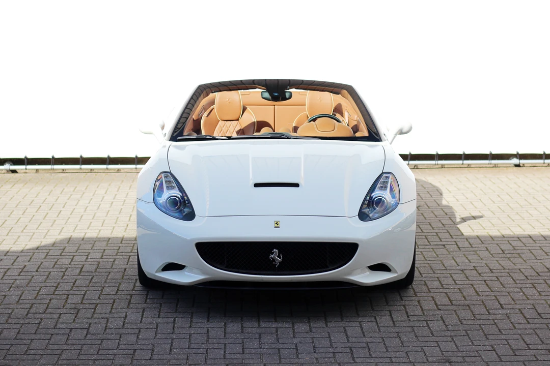 2009 Ferrari California - Image 2 of 31
