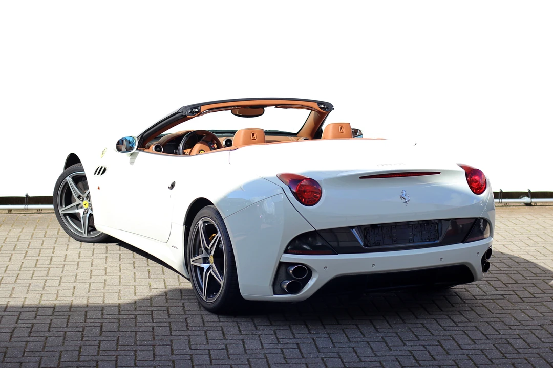 2009 Ferrari California - Image 14 of 31