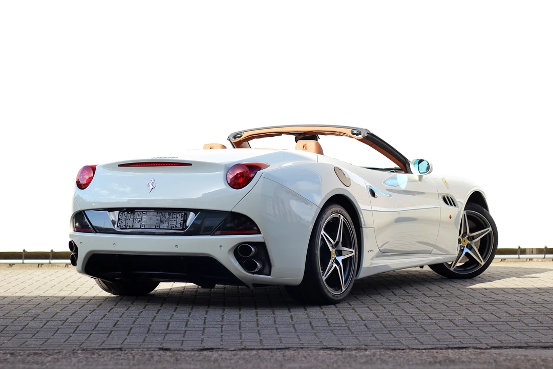 2009 Ferrari California - Image 15 of 31