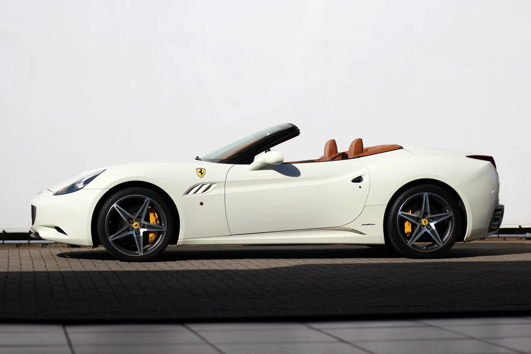 2009 Ferrari California - Image 9 of 31
