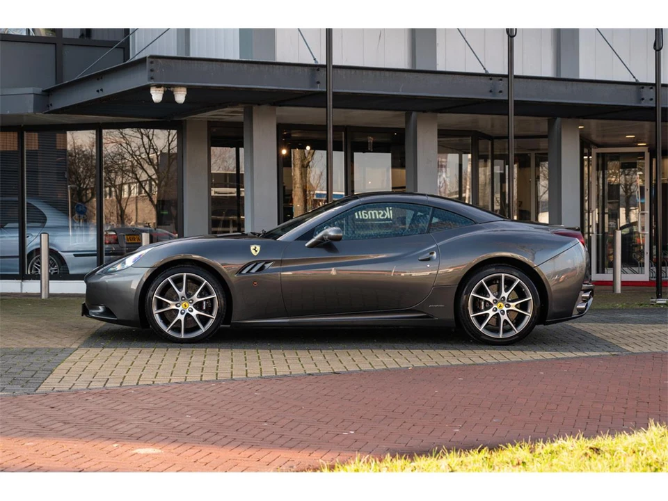 2009 Ferrari California - Image 2 of 10