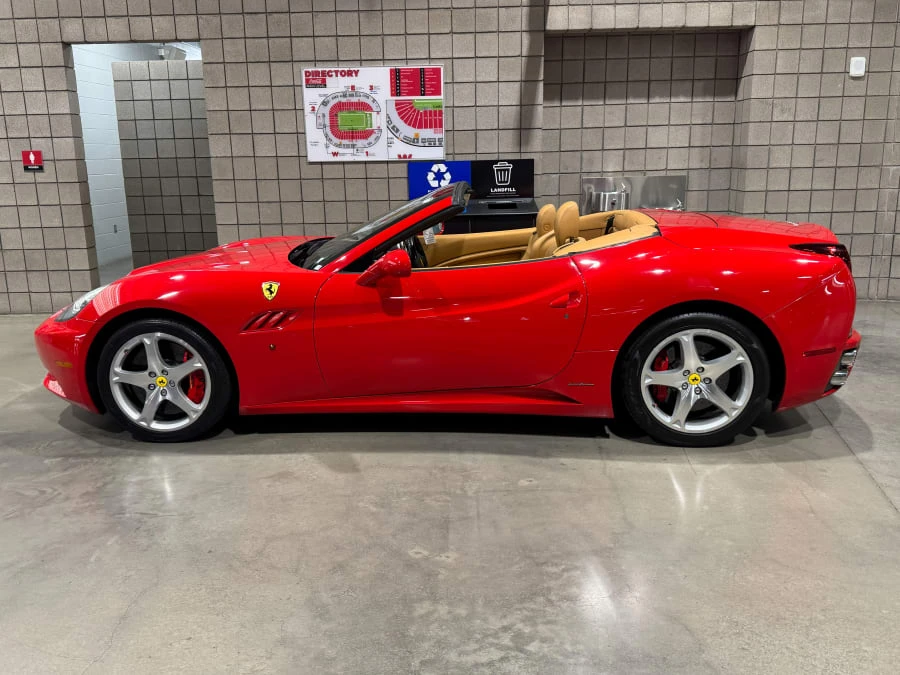 2009 Ferrari California - Image 2 of 13