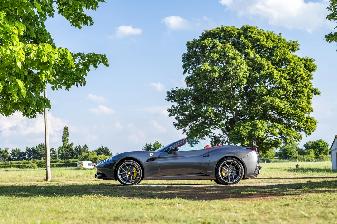 2009 Ferrari California - Image 12 of 31