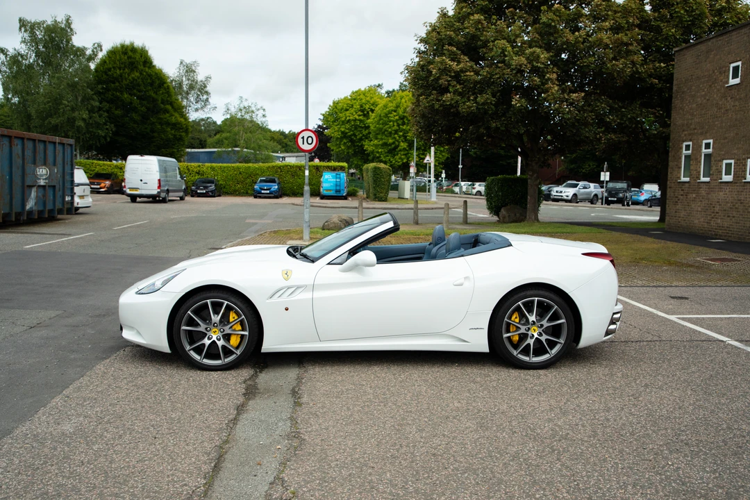 2009 Ferrari California - Image 8 of 31
