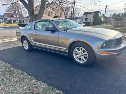 2009 Ford Mustang Deluxe Coupe