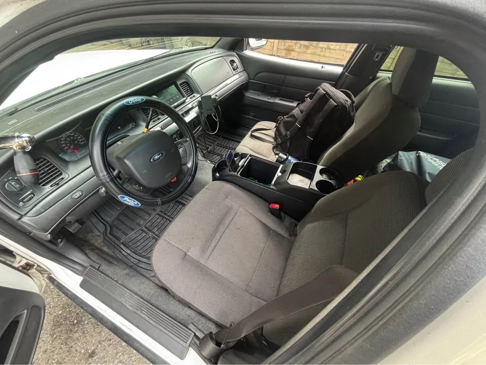 2009 Ford Crown Victoria - Image 6 of 7