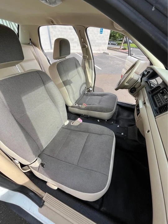2009 Ford Crown Victoria - Image 13 of 19