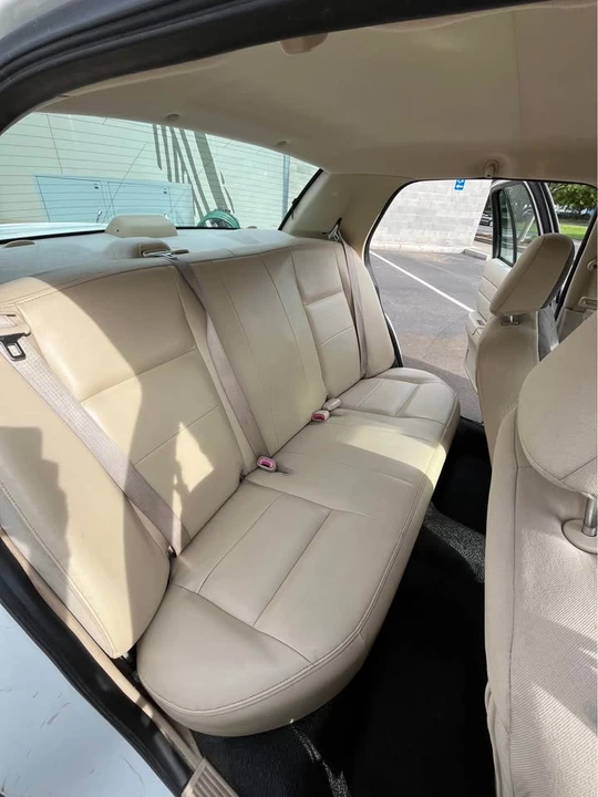 2009 Ford Crown Victoria - Image 14 of 19