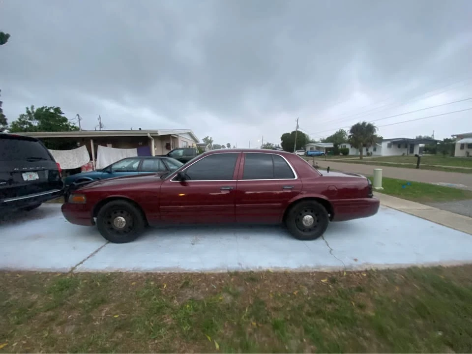 2009 Ford Crown Victoria - Image 13 of 14
