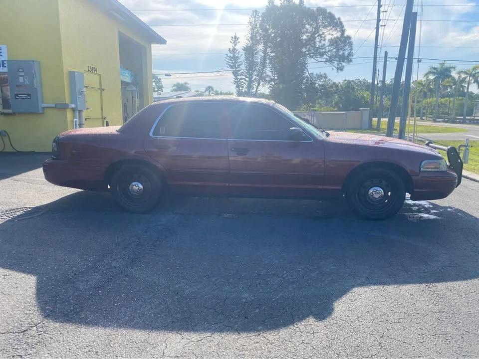 2009 Ford Crown Victoria - Image 6 of 14