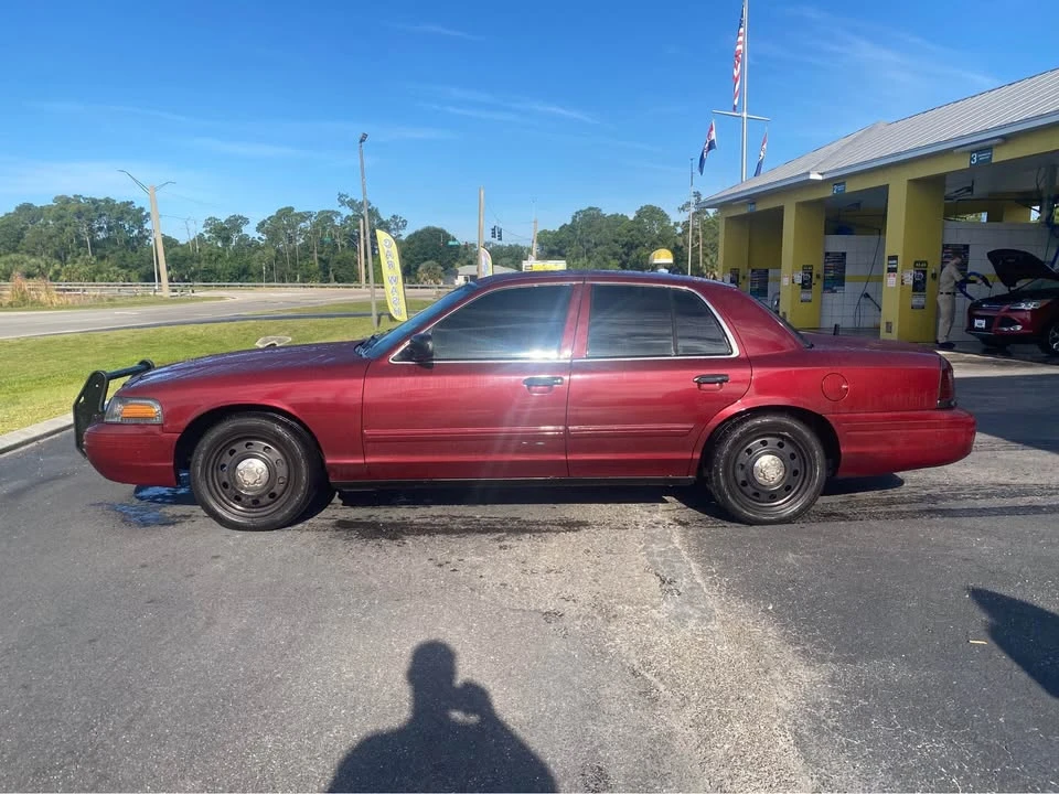 2009 Ford Crown Victoria - Image 2 of 14