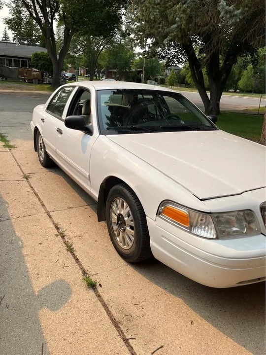 2009 Ford Crown Victoria - Image 7 of 9