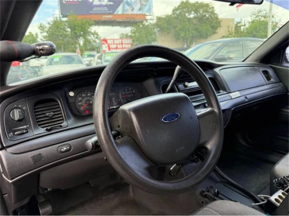2009 Ford Crown Victoria - Image 14 of 21