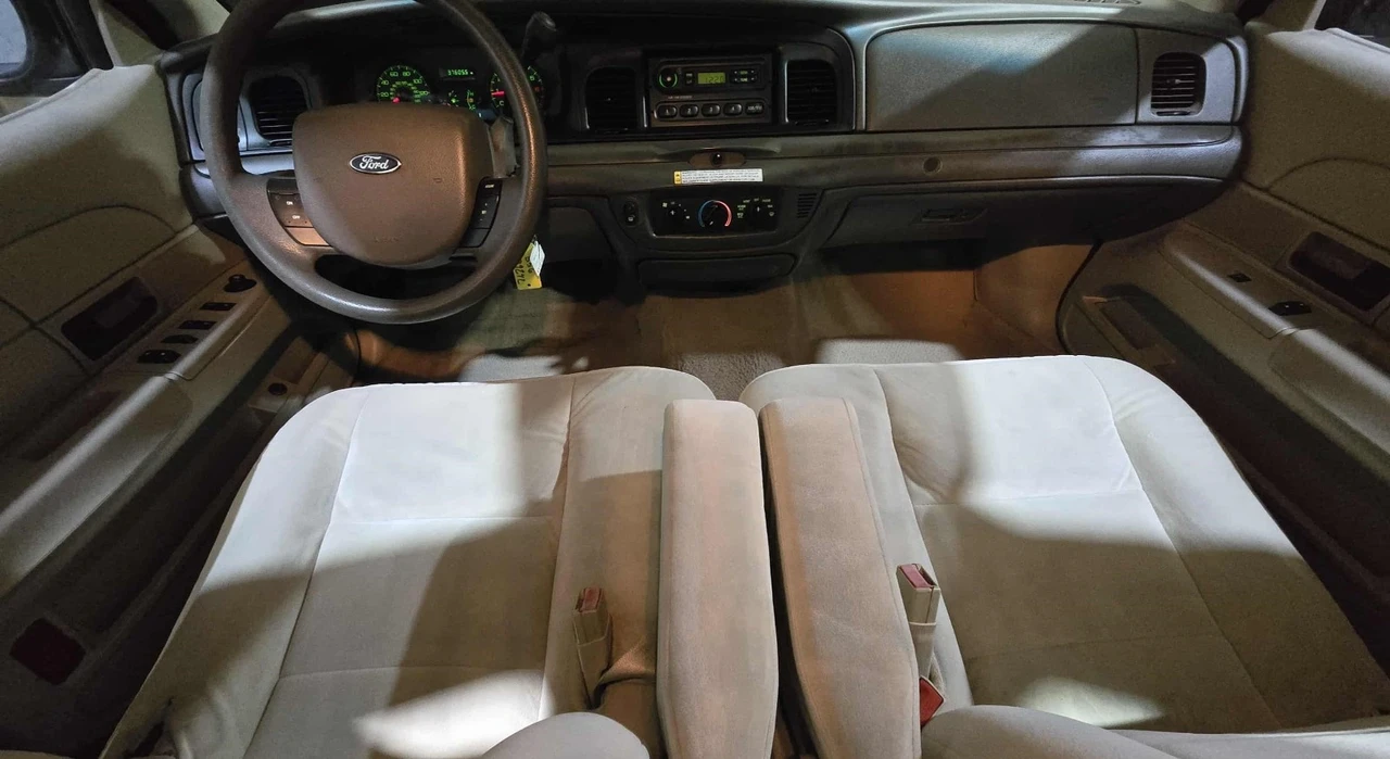 2009 Ford Crown Victoria - Image 21 of 21