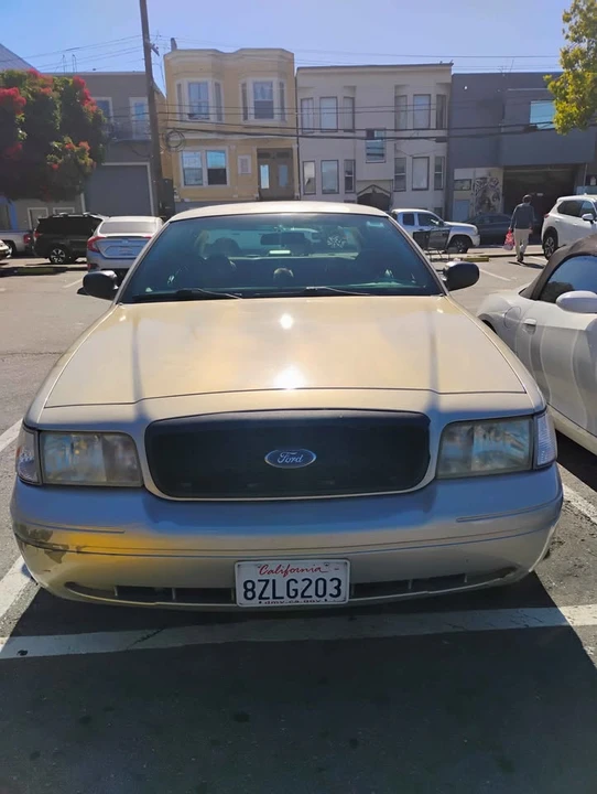 2009 Ford Crown Victoria - Image 4 of 6