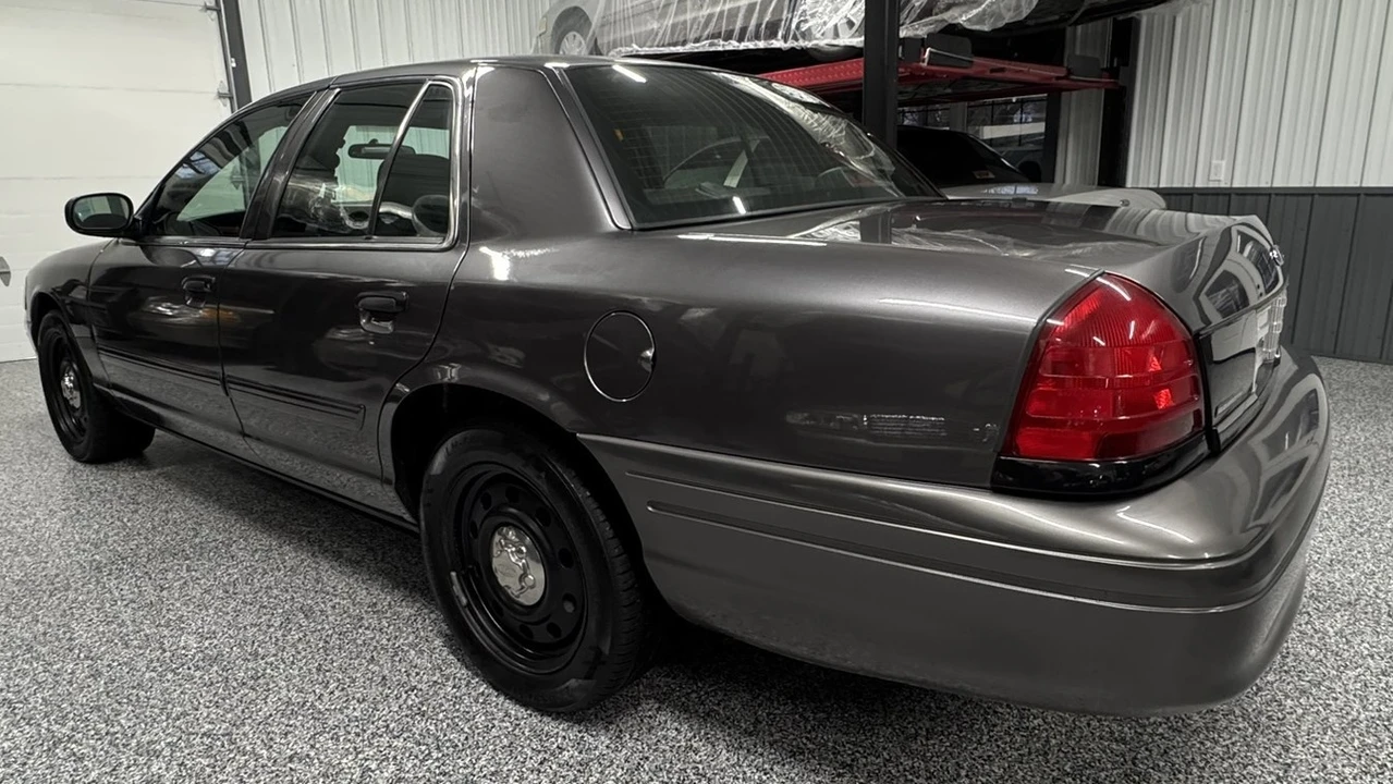 2009 Ford Crown Victoria - Image 3 of 21
