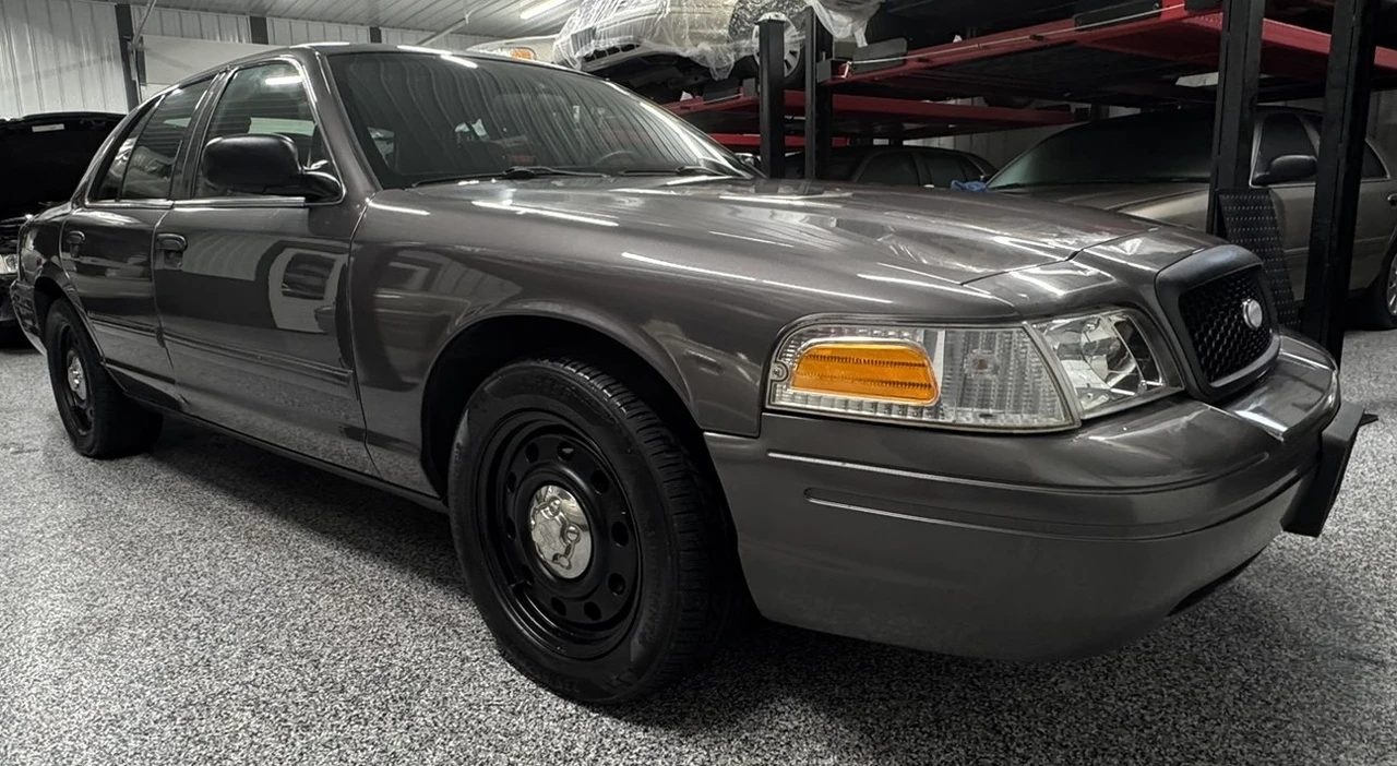 2009 Ford Crown Victoria - Image 6 of 21