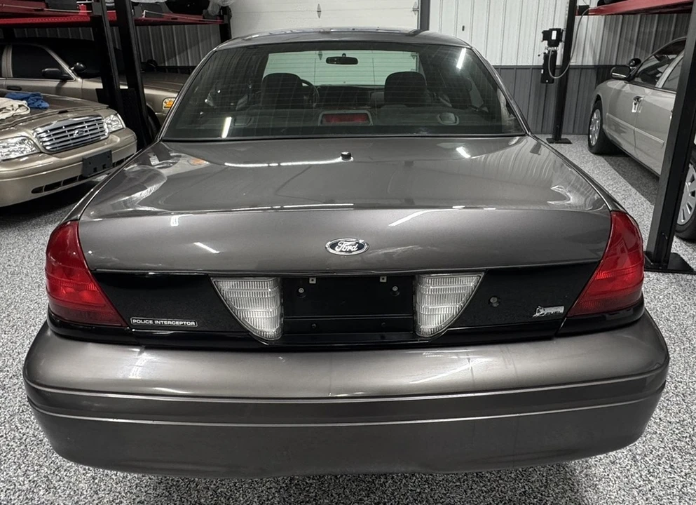 2009 Ford Crown Victoria - Image 4 of 21