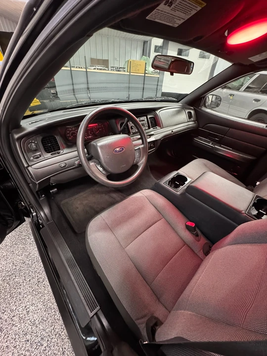 2009 Ford Crown Victoria - Image 13 of 21