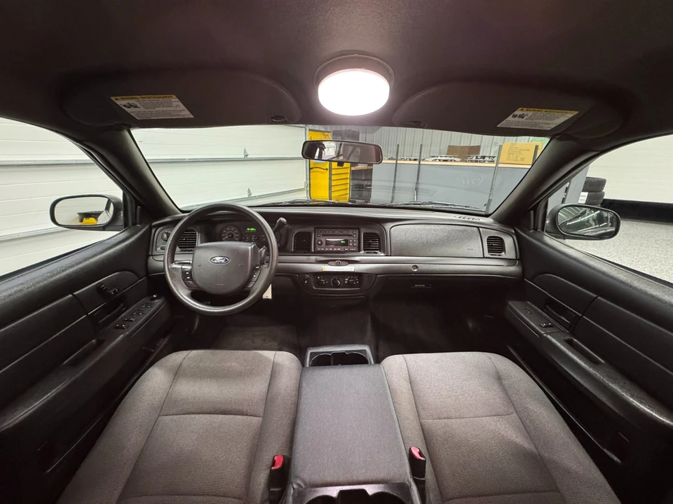 2009 Ford Crown Victoria - Image 14 of 21