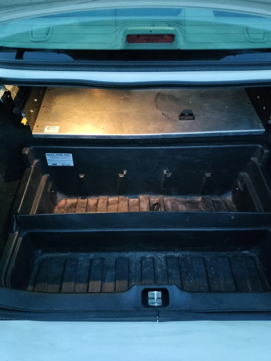 2009 Ford Crown Victoria - Image 16 of 16