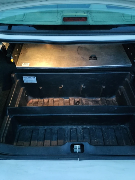 2009 Ford Crown Victoria - Image 7 of 8