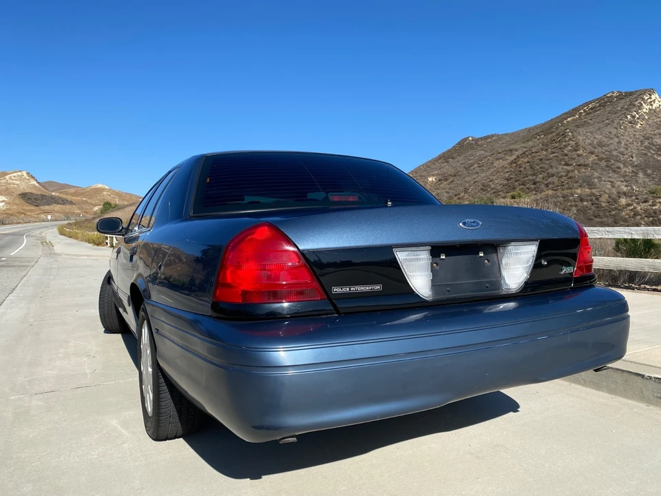 2009 Ford Crown Victoria - Image 11 of 21