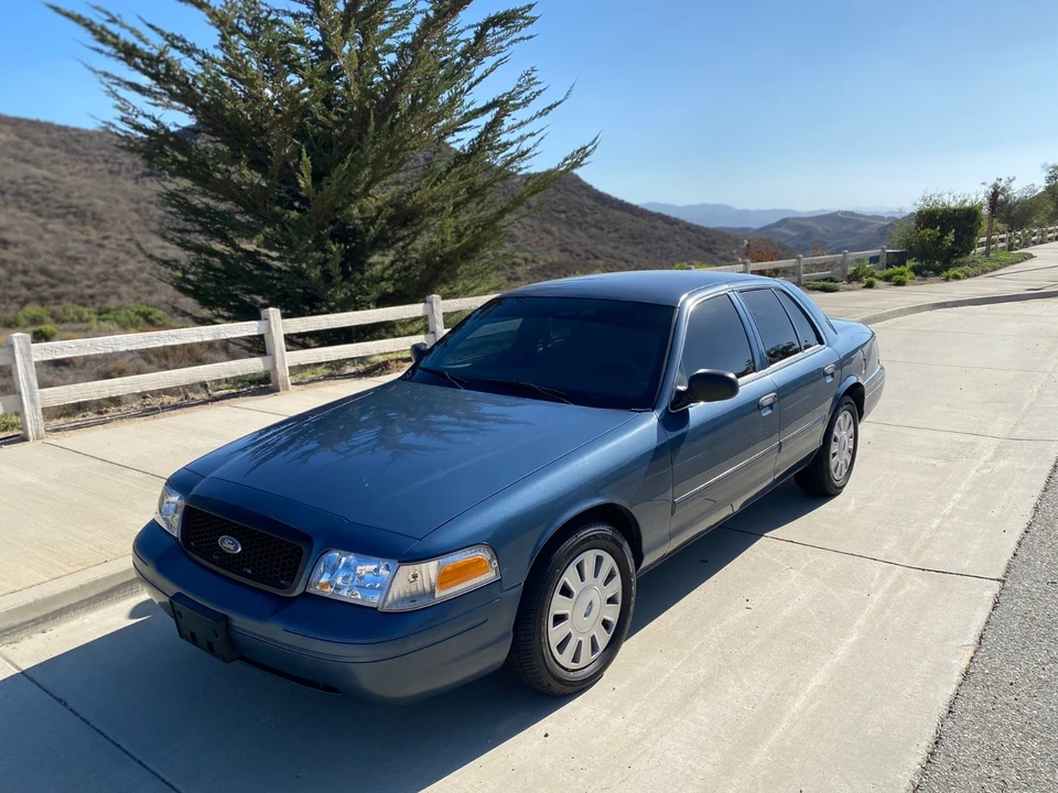 2009 Ford Crown Victoria - Image 9 of 21
