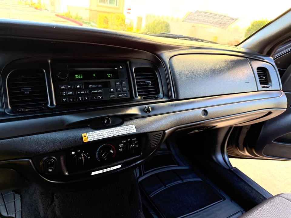 2009 Ford Crown Victoria - Image 21 of 21