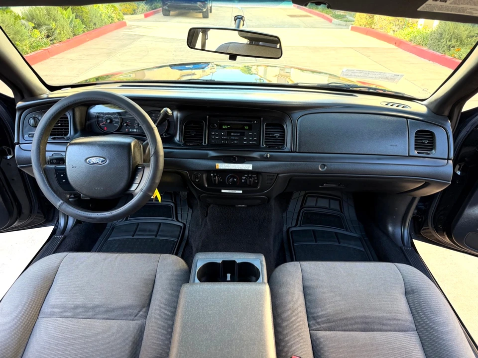 2009 Ford Crown Victoria - Image 16 of 21