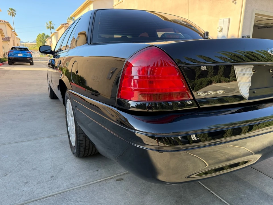 2009 Ford Crown Victoria - Image 3 of 21