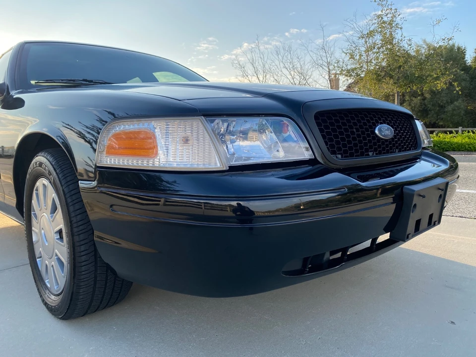 2009 Ford Crown Victoria - Image 18 of 21