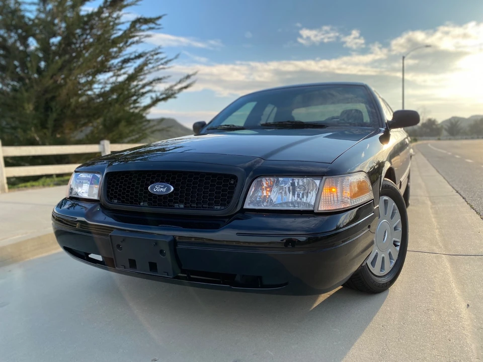 2009 Ford Crown Victoria - Image 11 of 21