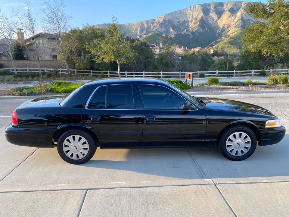 2009 Ford Crown Victoria - Image 9 of 21