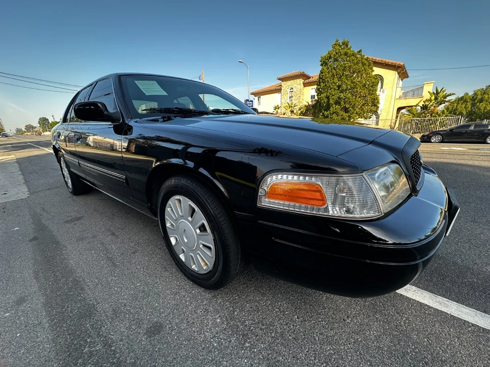 2009 Ford Crown Victoria - Image 9 of 18