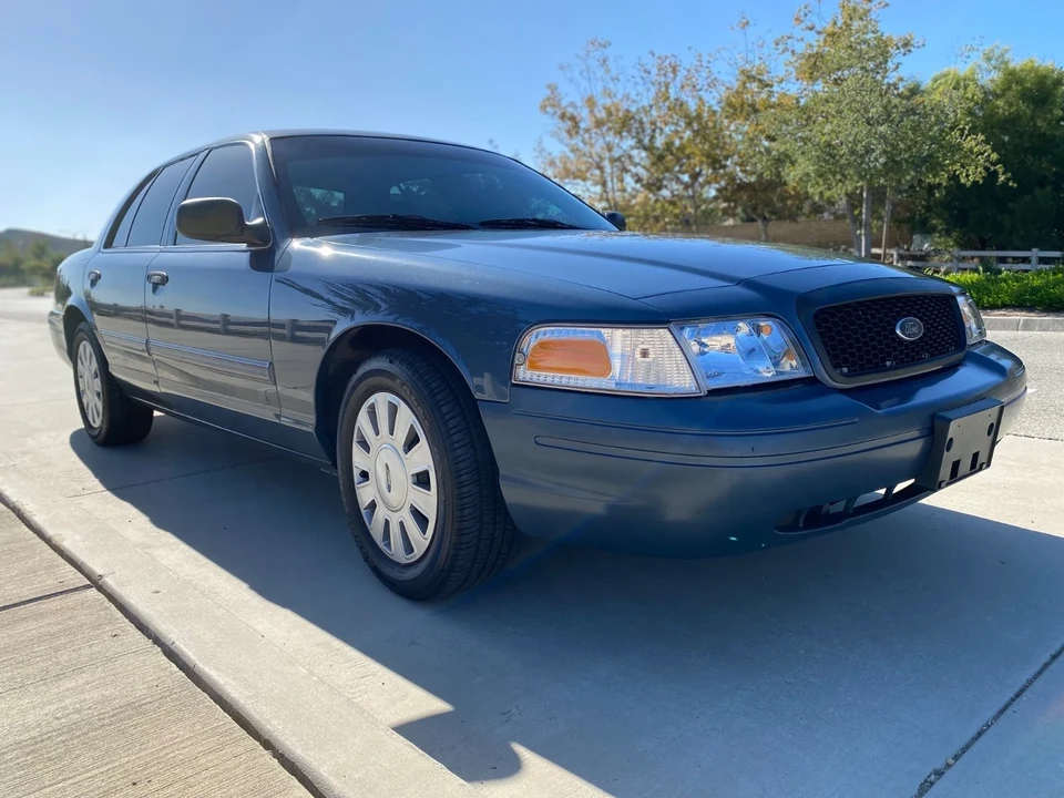2009 Ford Crown Victoria - Image 10 of 21