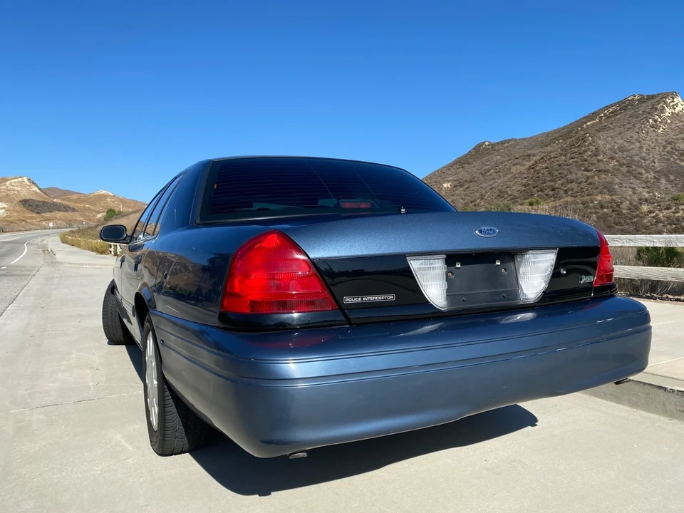 2009 Ford Crown Victoria - Image 11 of 21