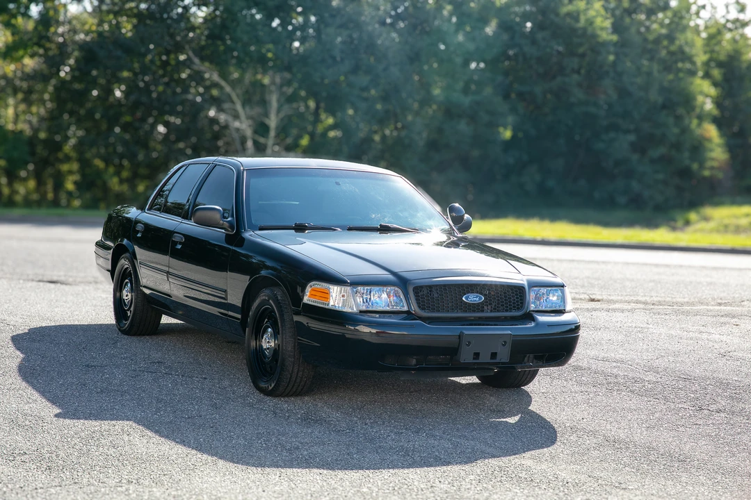 2009 Ford Crown Victoria - Image 10 of 31