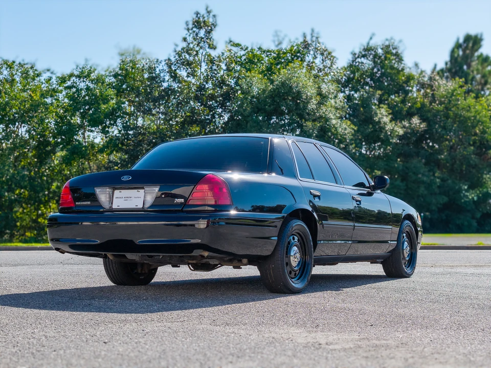2009 Ford Crown Victoria - Image 17 of 31