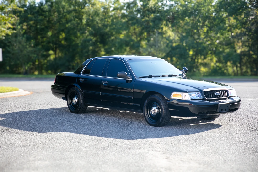 2009 Ford Crown Victoria - Image 2 of 31