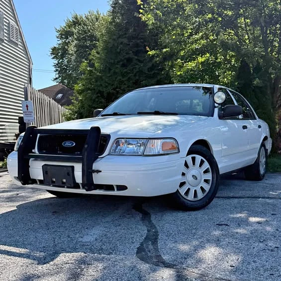 2009 Ford Crown Victoria - Image 1 of 1