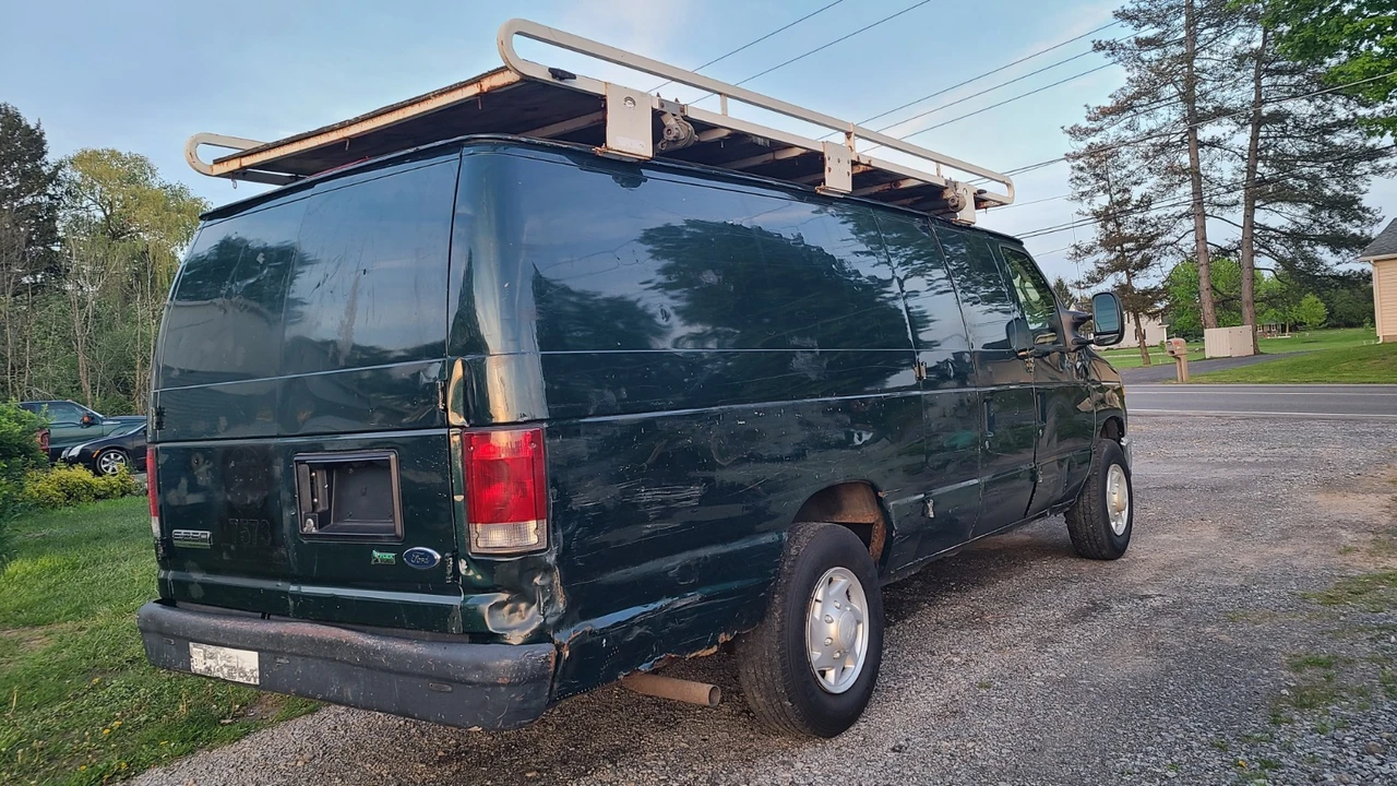 2009 Ford Econoline Van - Image 6 of 20