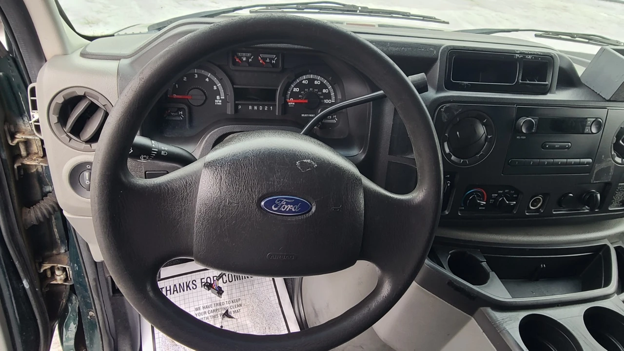 2009 Ford Econoline Van - Image 12 of 20