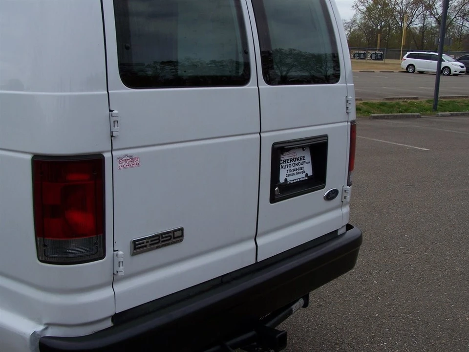 2009 Ford Econoline Van - Image 26 of 31