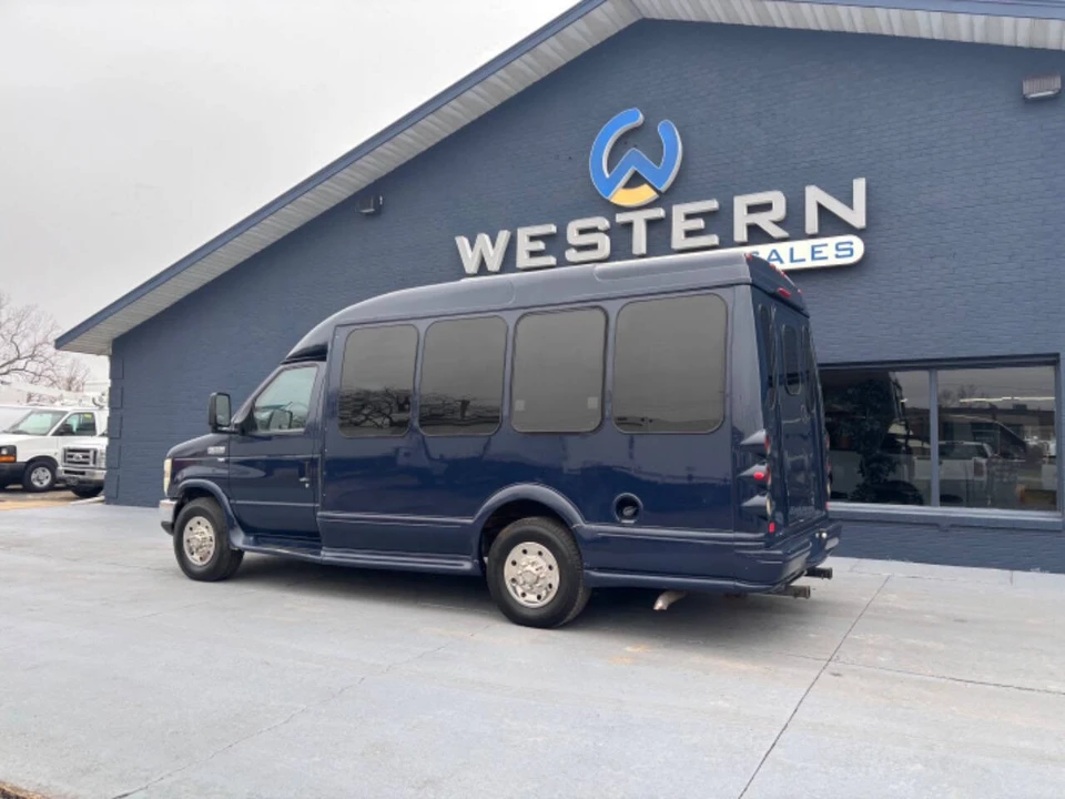 2009 Ford Econoline Van - Image 8 of 12