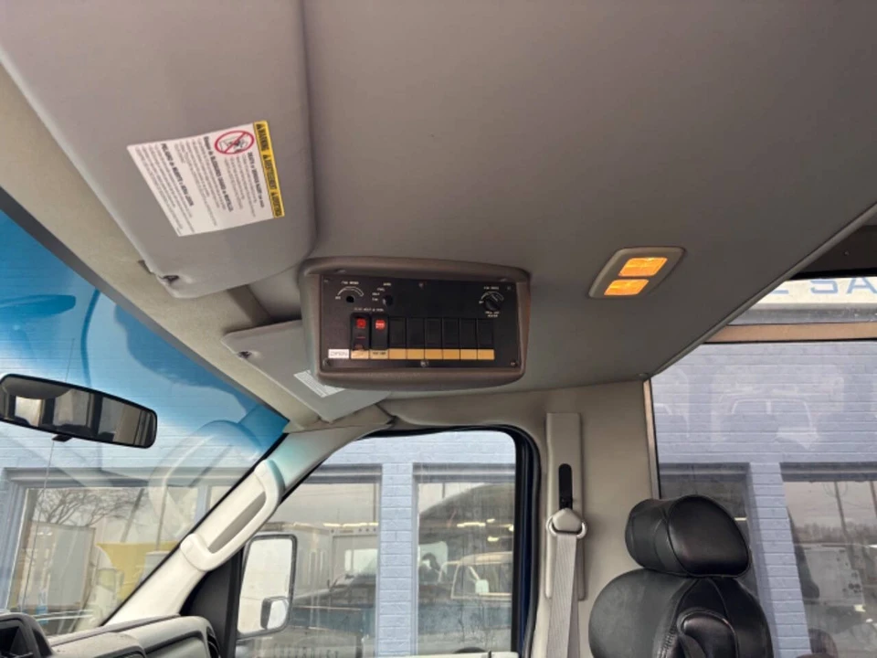 2009 Ford Econoline Van - Image 12 of 12