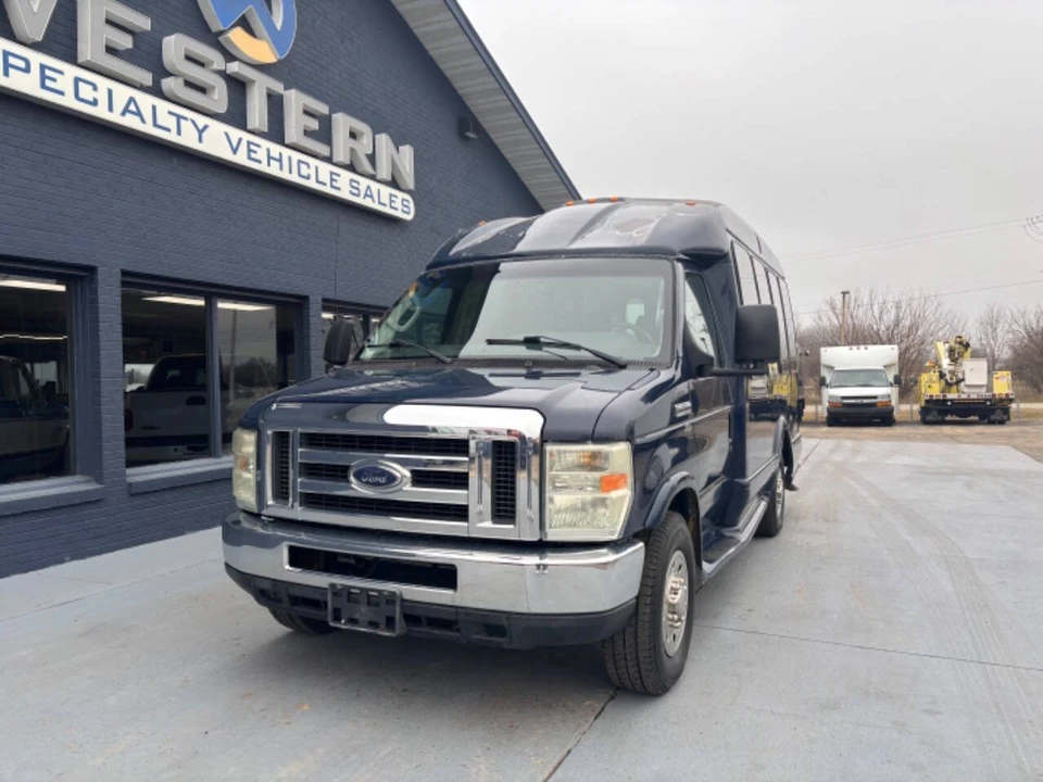 2009 Ford Econoline Van - Image 5 of 12
