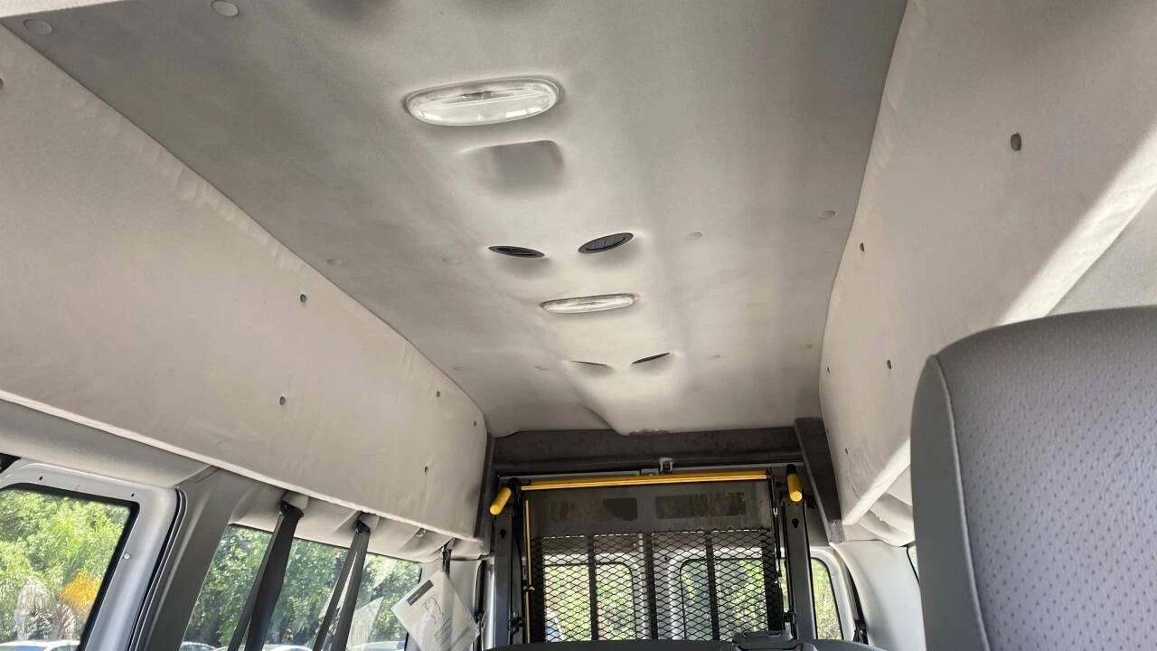 2009 Ford Econoline Van - Image 20 of 30
