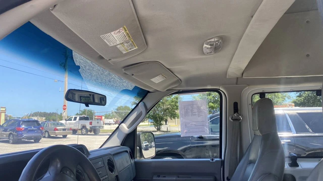2009 Ford Econoline Van - Image 21 of 30